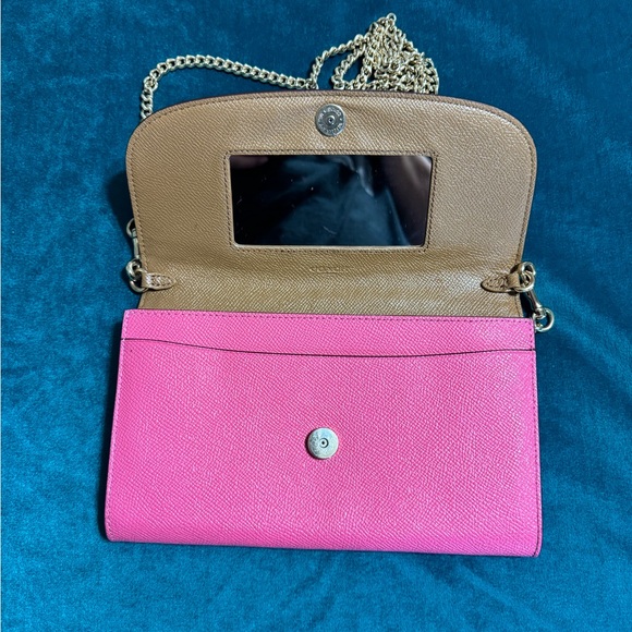 Coach - Picture 4 of 4